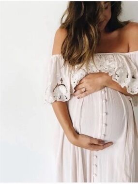 FillyBoo wonder years maternity Off-Shoulder Cream Maxi Dress with Lace Trim